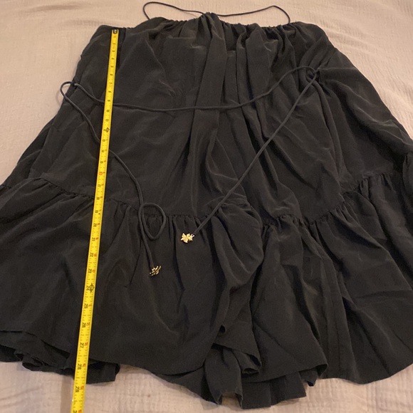 Zimmermann Silk Elegant Black Dress with pockets. Size 4 . Missing white flower - Picture 5 of 14